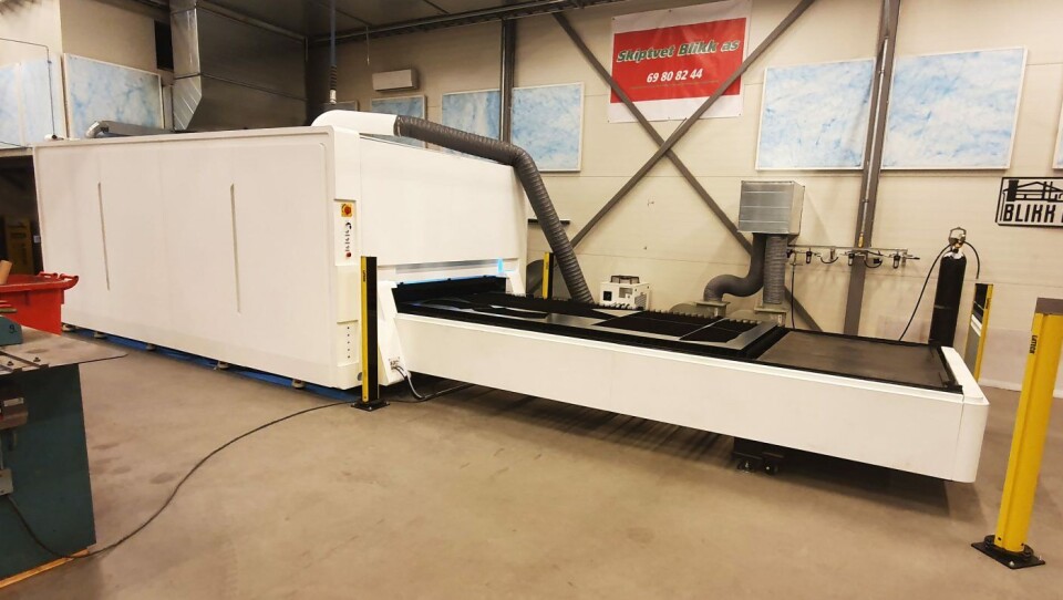 Denne laser-maskinen er nå installert hos 3 blikkenslagere i Norge.