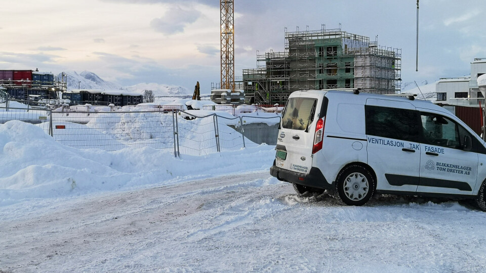 Snøen hoper seg opp og har passert 70 cm i Tromsø, som er mye selv i denne byen så tidlig på vinteren.