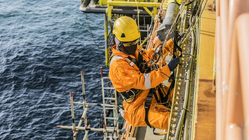Blikkenslagere lokkes offshore