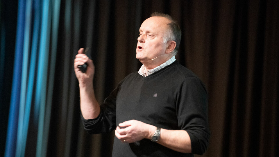 Trond Bøhlerengen ønsker at blikkenslagerne skal legge beslag, og ikke overlates til ufaglærte. Trond Bøhlerengen ønsker at blikkenslagerne skal legge beslag, og ikke overlates til ufaglærte.
