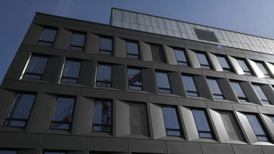 Varer som aluminium blir dyrere. Her en fasade ved Tønsberg sykehus.Foto: Anders Tøsse, Vest Vind Media