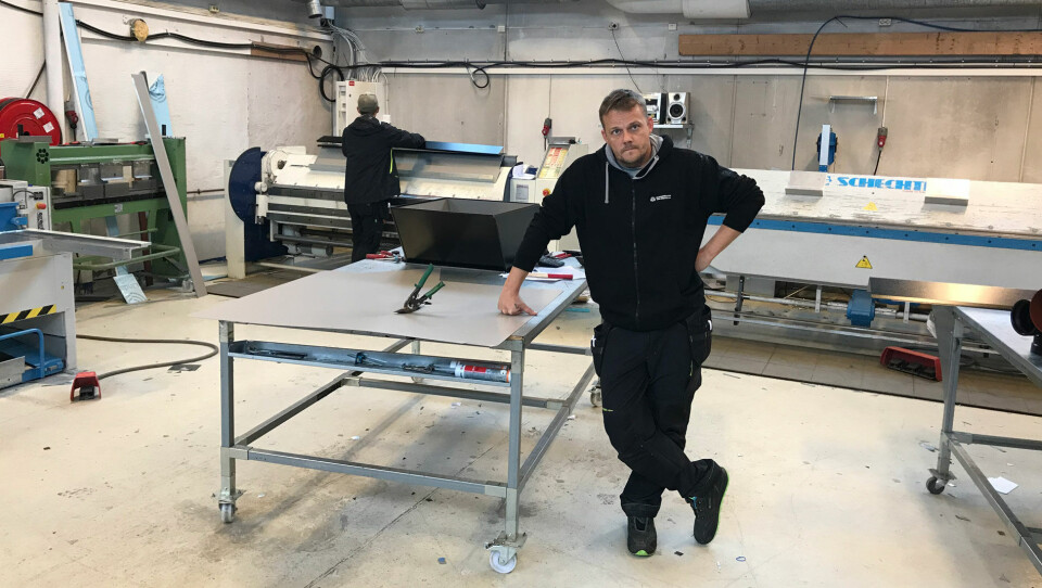 Stian André Sørensen trives fortsatt på jobb og mener det er stort behov for å reklamere for faget.