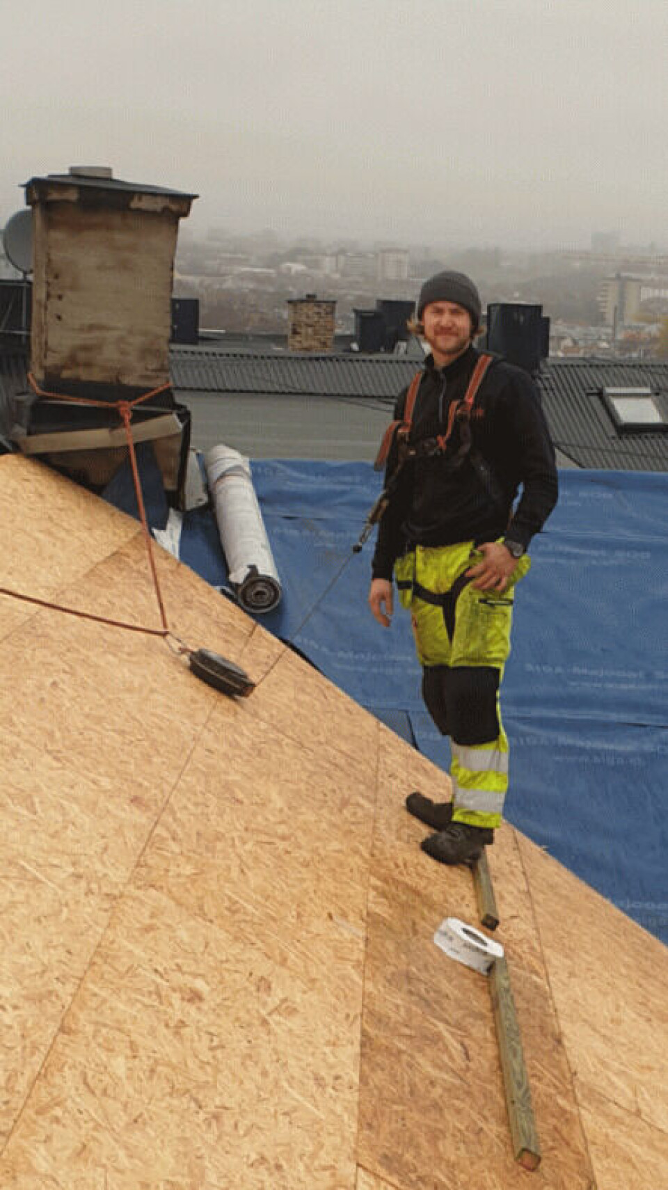 Håkon Holme Frøberg trives på taket.