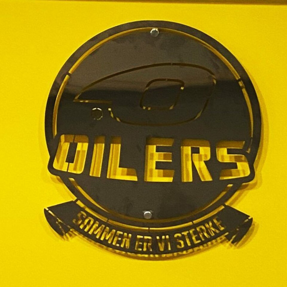 Skilt for Stavanger Oilers er også på gang.